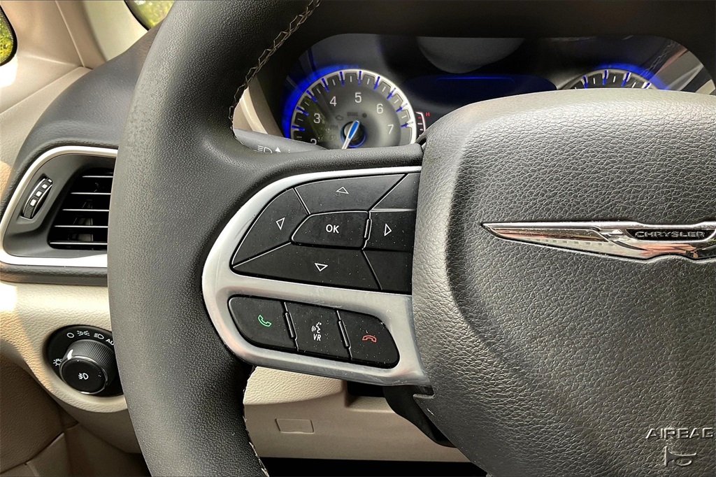 2022 Chrysler Pacifica Touring L - Photo 24