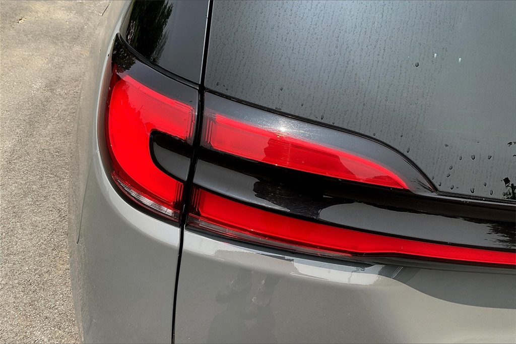 2022 Chrysler Pacifica Touring L - Photo 32