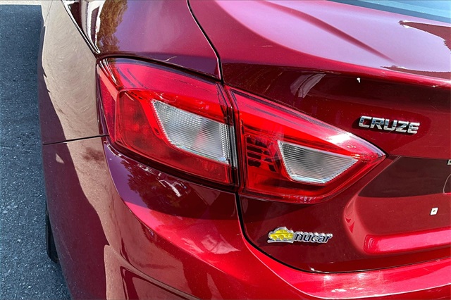 2018 Chevrolet Cruze LT - Photo 31