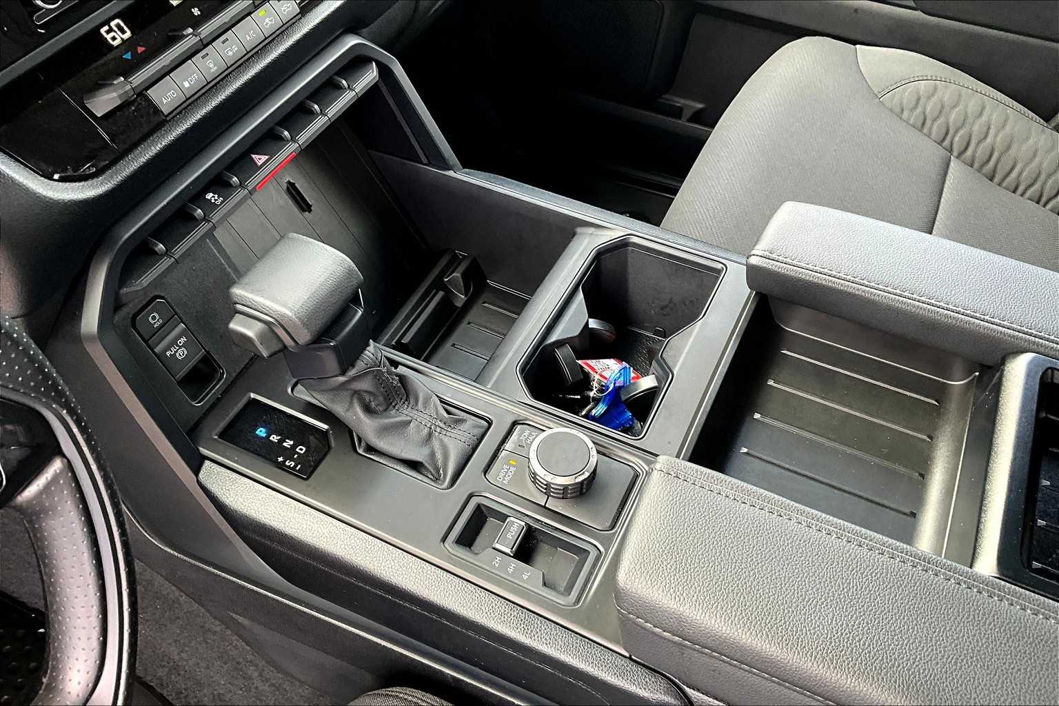 2024 Toyota Tundra SR5 - Photo 20