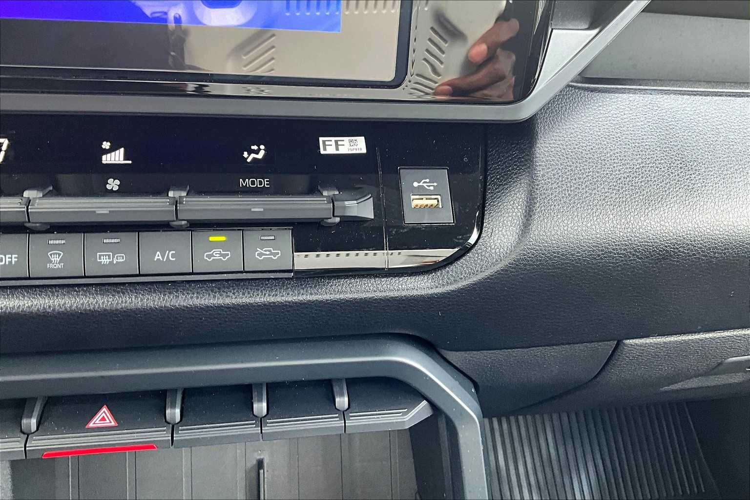 2024 Toyota Tundra SR5 - Photo 27