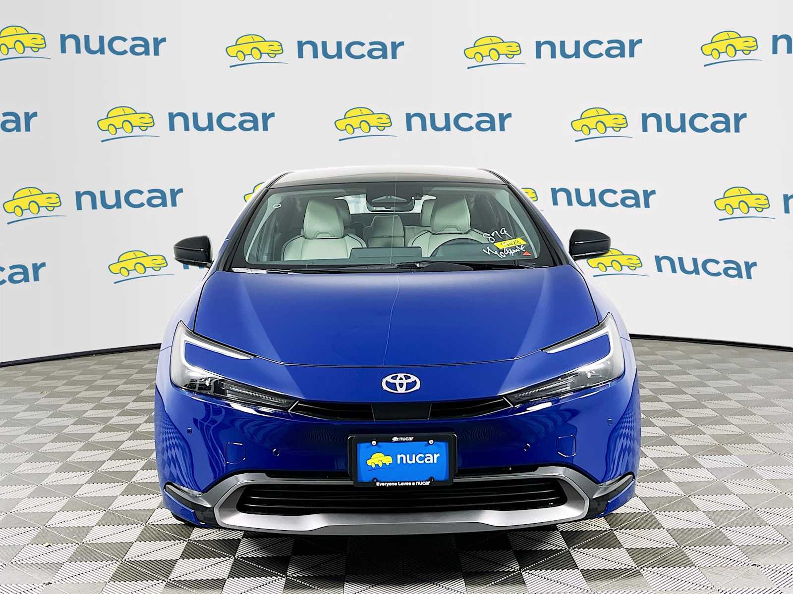 2025 Toyota Prius XLE - Photo 2