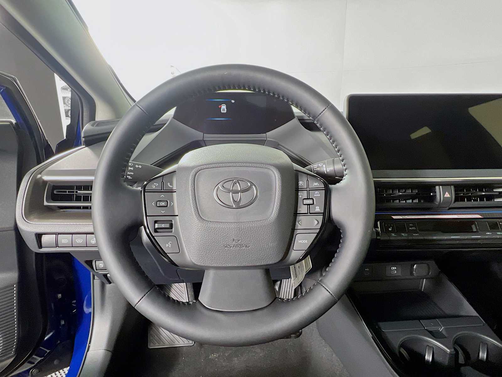 2025 Toyota Prius XLE - Photo 7