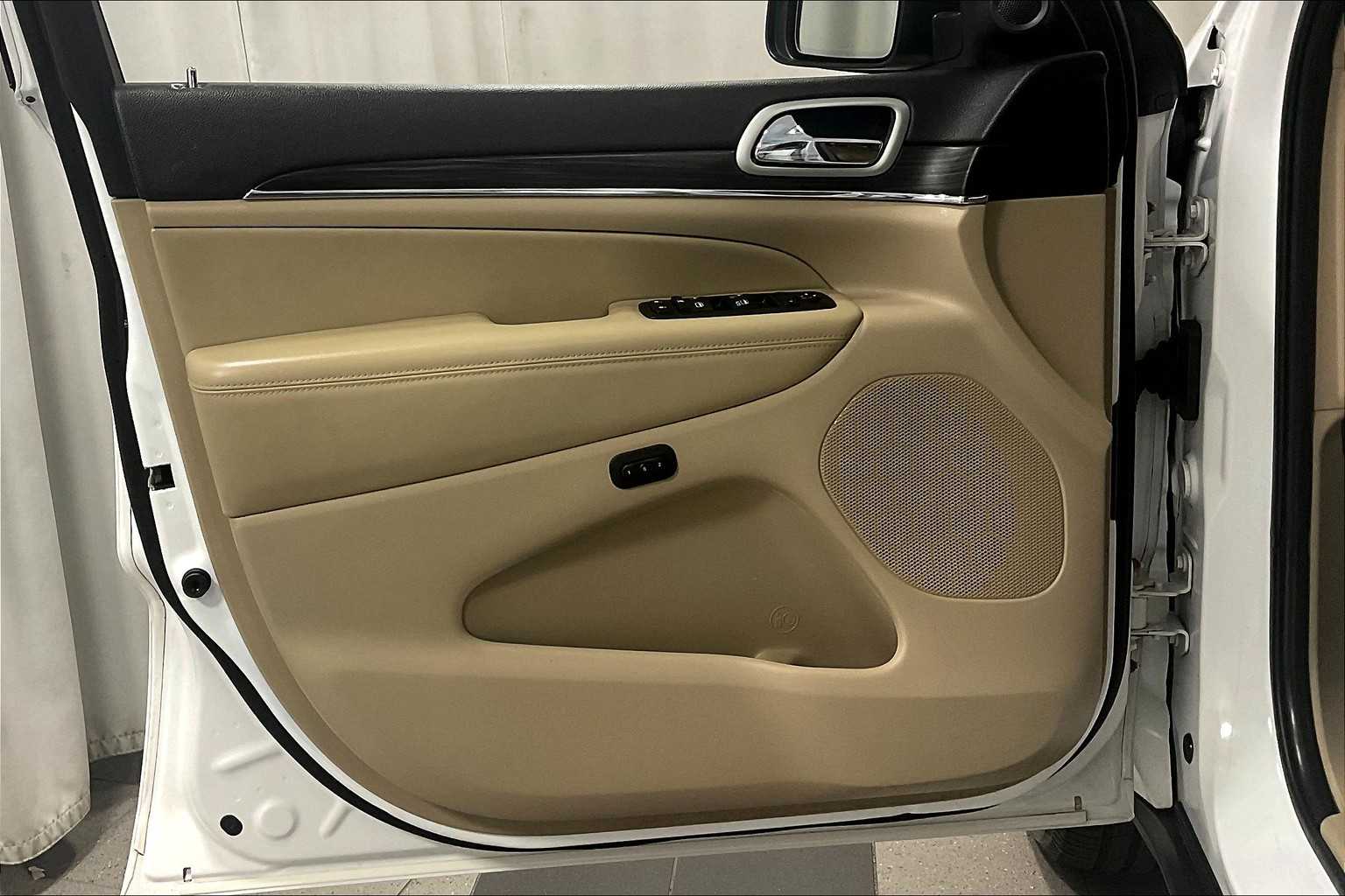 2020 Jeep Grand Cherokee Limited - Photo 9