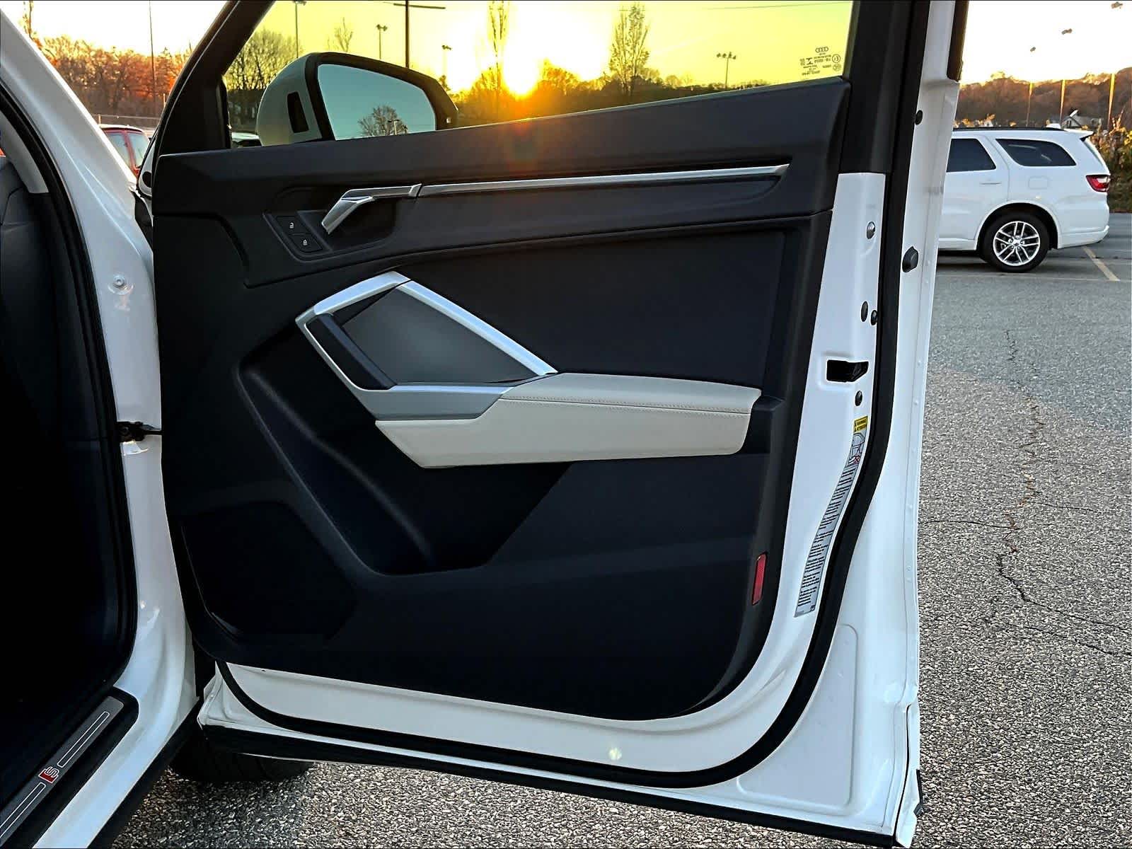 2020 Audi Q3 S line Premium - Photo 12