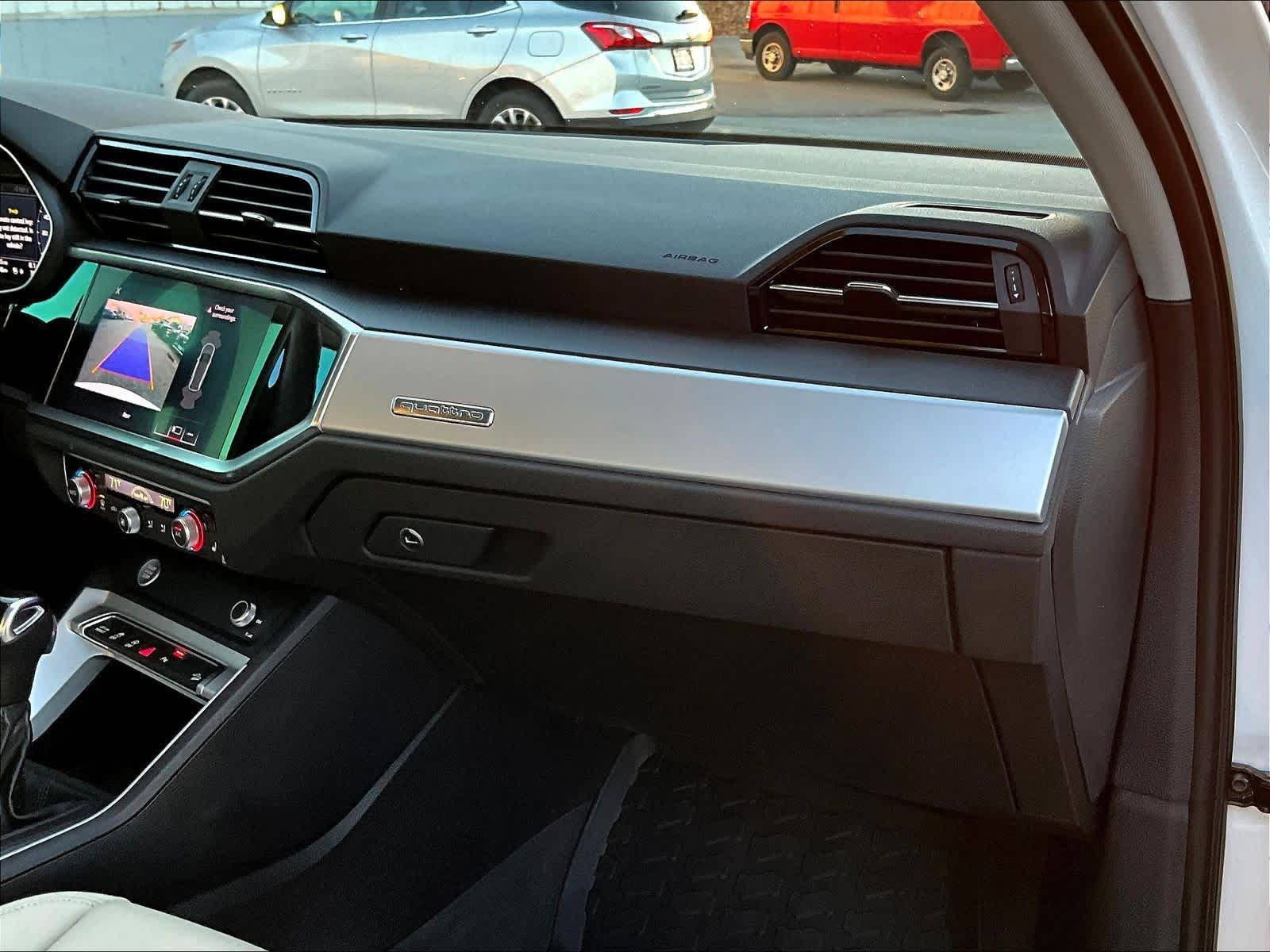 2020 Audi Q3 S line Premium - Photo 13