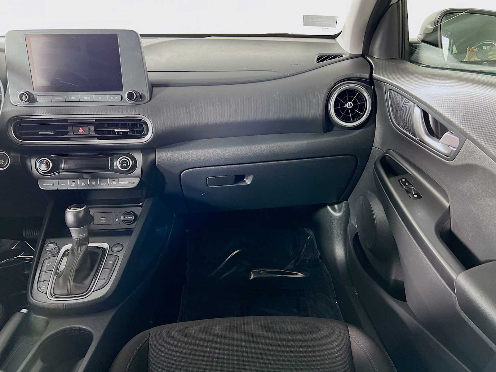 2022 Hyundai Kona SEL - Photo 24