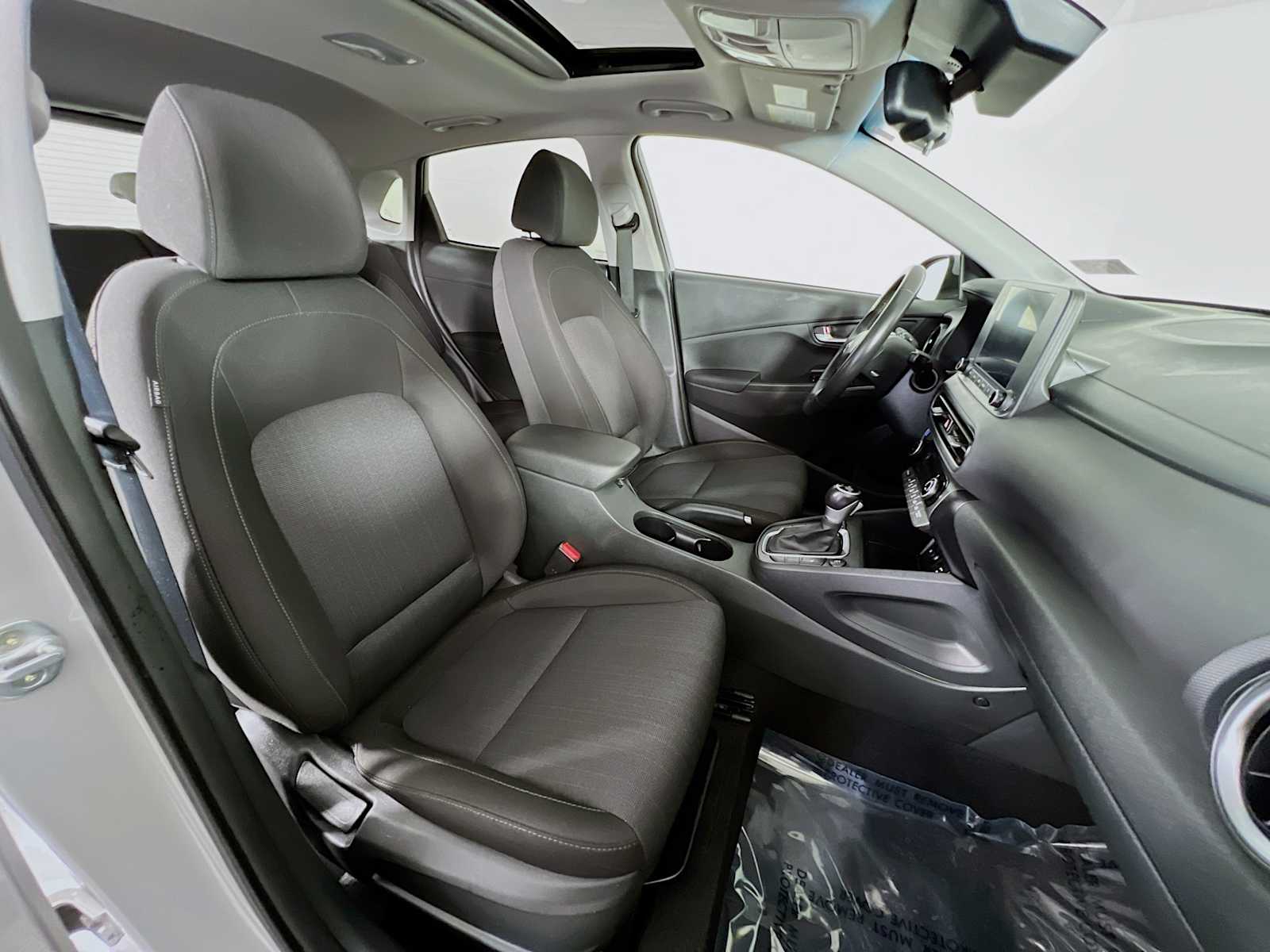 2022 Hyundai Kona SEL - Photo 28