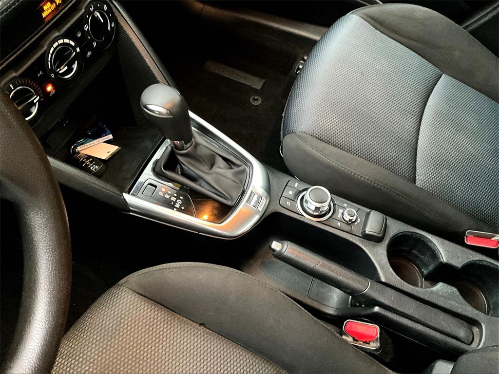 2019 Toyota Yaris L - Photo 20