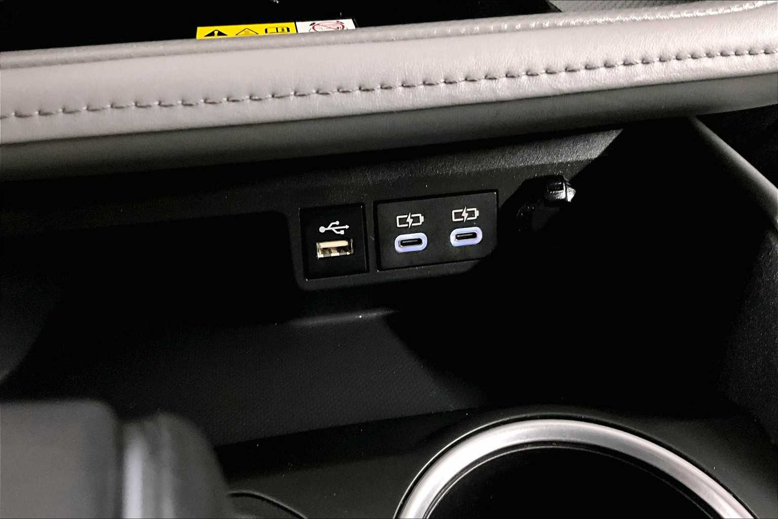 2024 Toyota Highlander XLE - Photo 28