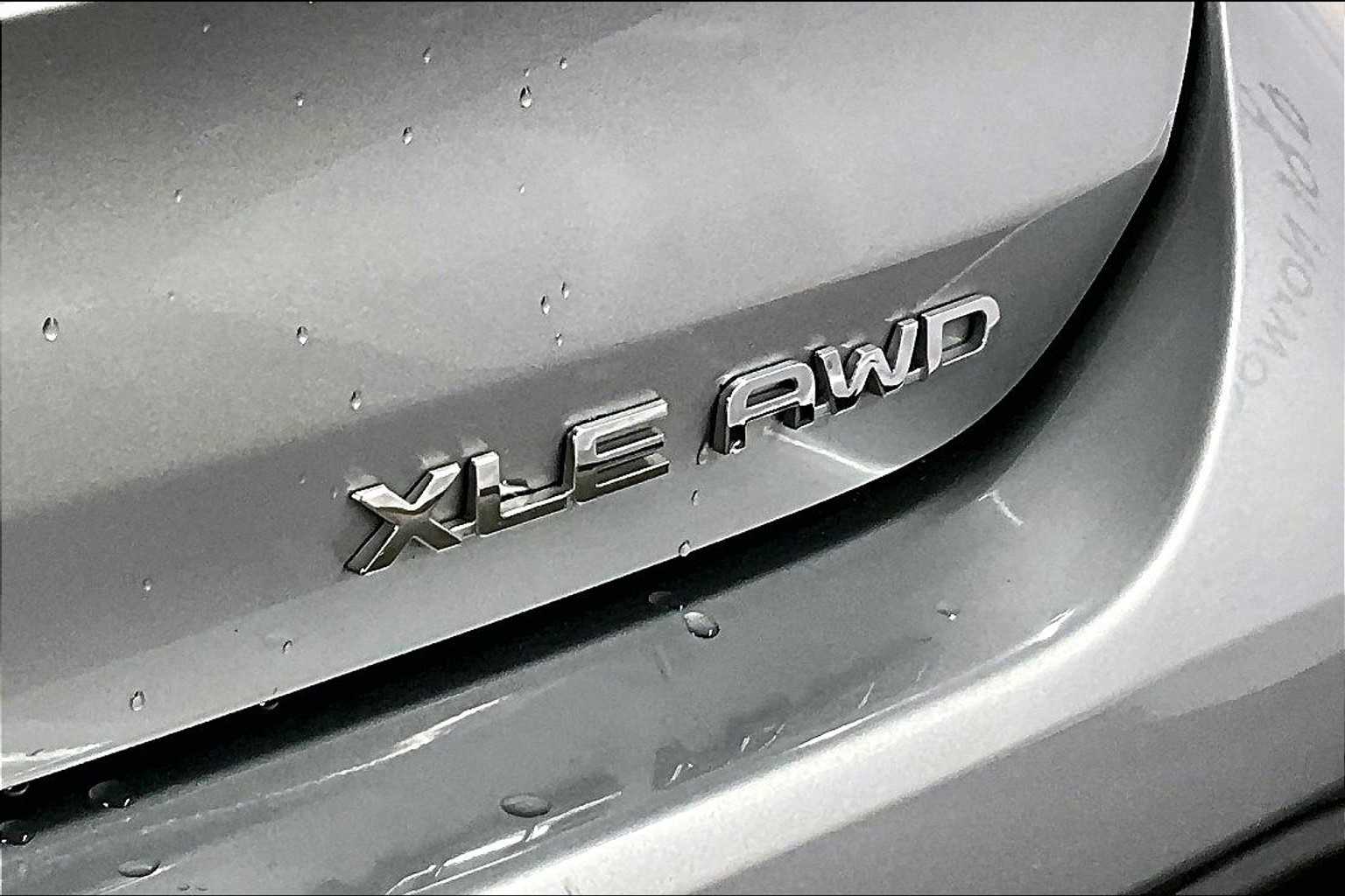 2024 Toyota Highlander XLE - Photo 30