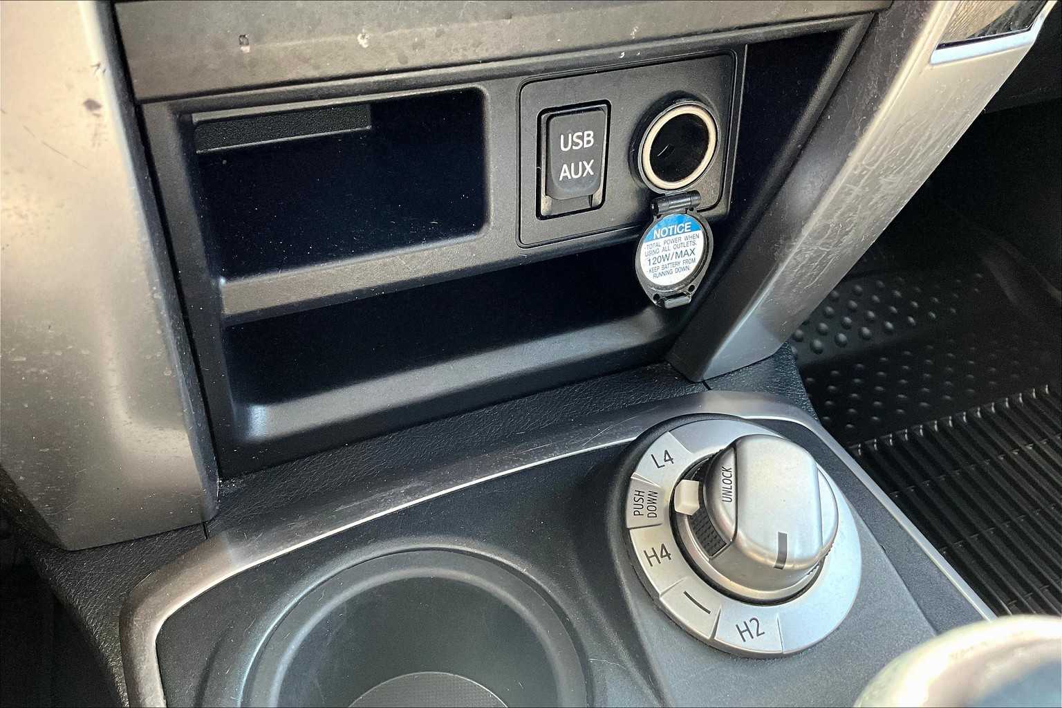 2019 Toyota 4Runner SR5 - Photo 27