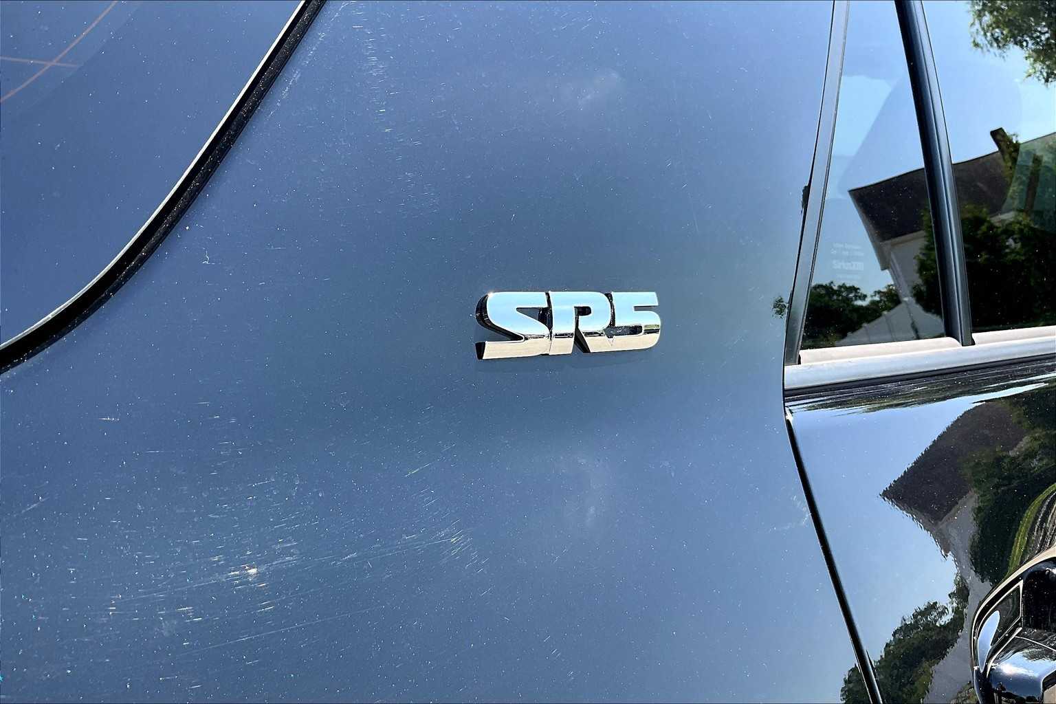 2019 Toyota 4Runner SR5 - Photo 29