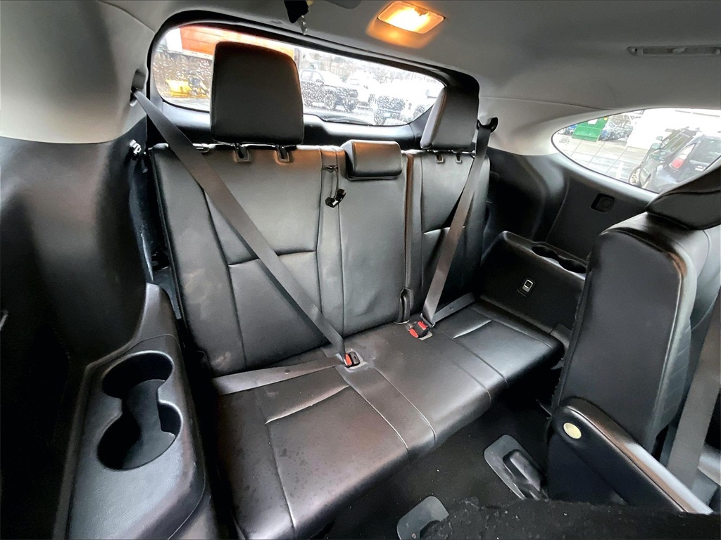 2021 Toyota Highlander XLE - Photo 17