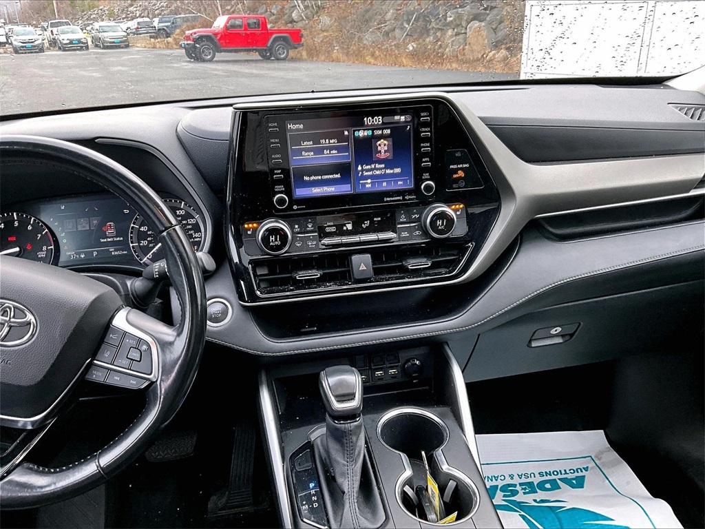 2021 Toyota Highlander XLE - Photo 19