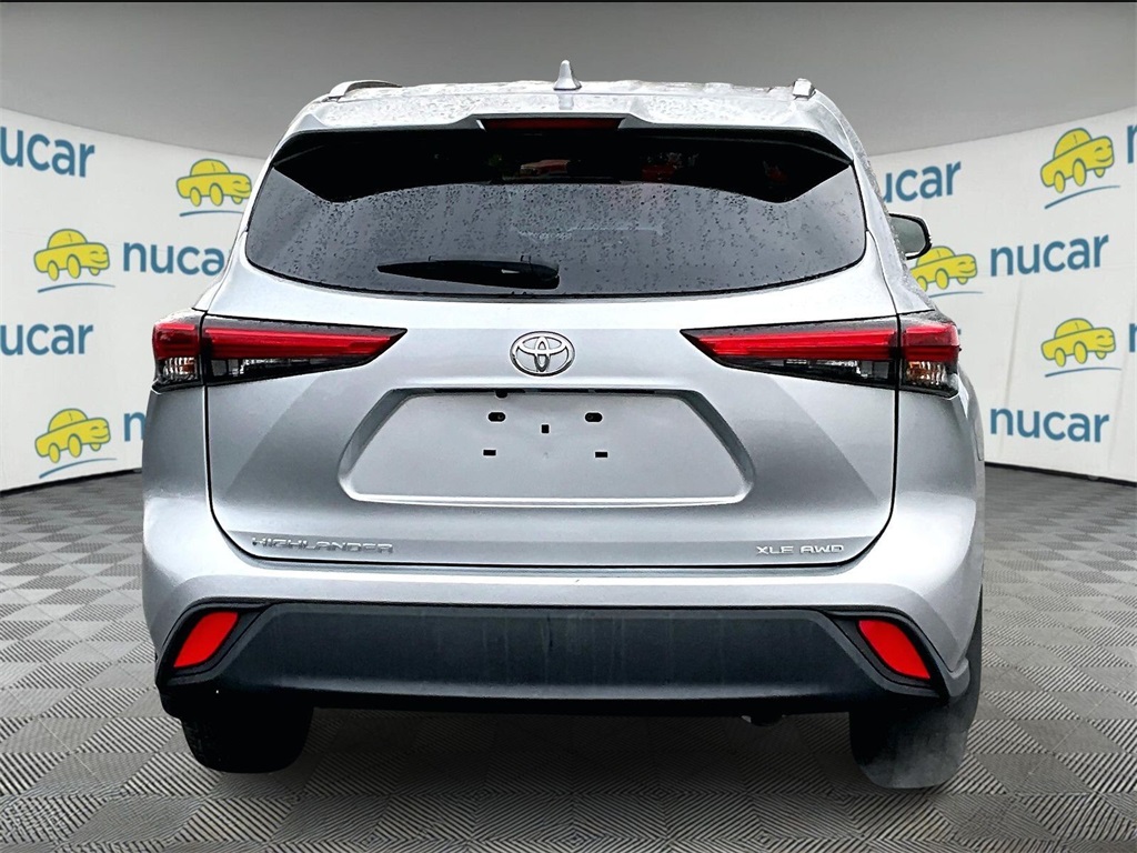 2021 Toyota Highlander XLE - Photo 5