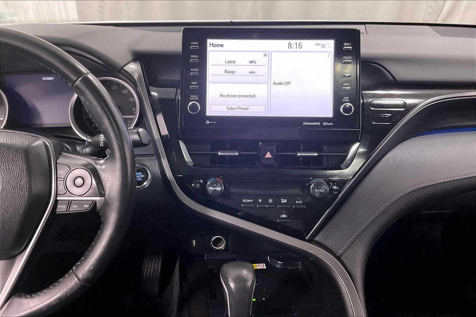 2023 Toyota Camry XLE - Photo 18