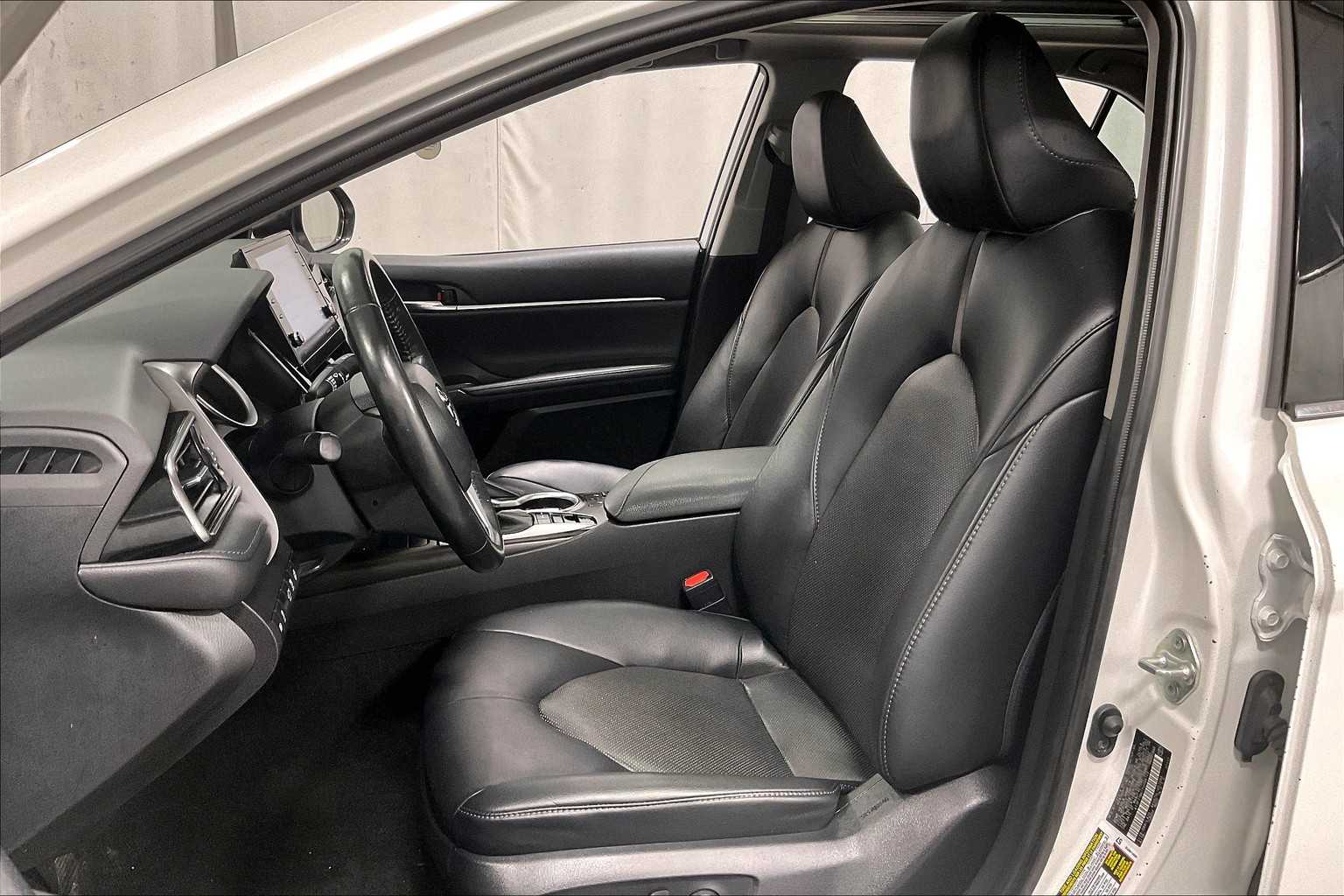 2023 Toyota Camry XLE - Photo 10