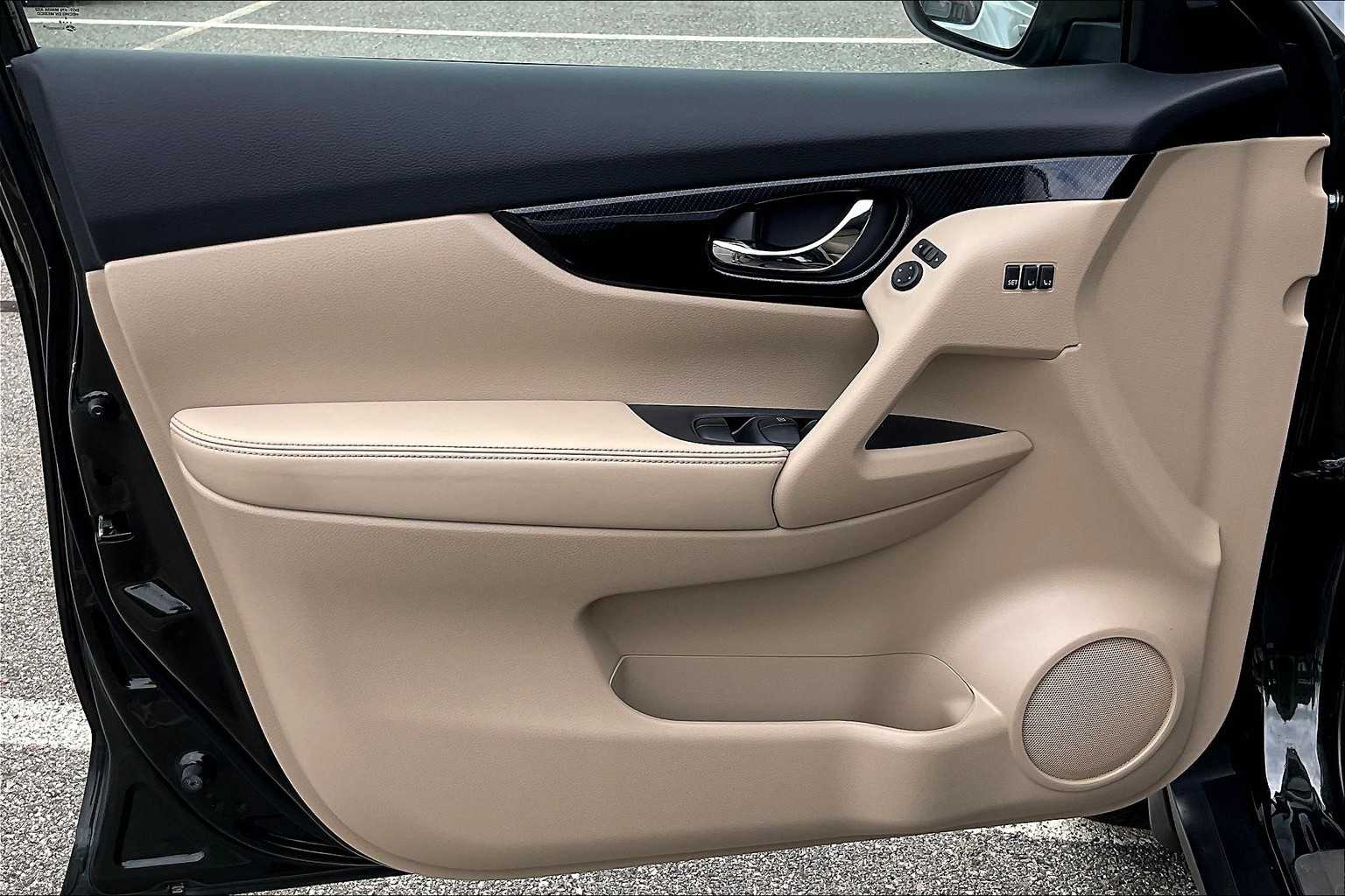 2019 Nissan Rogue SL - Photo 17