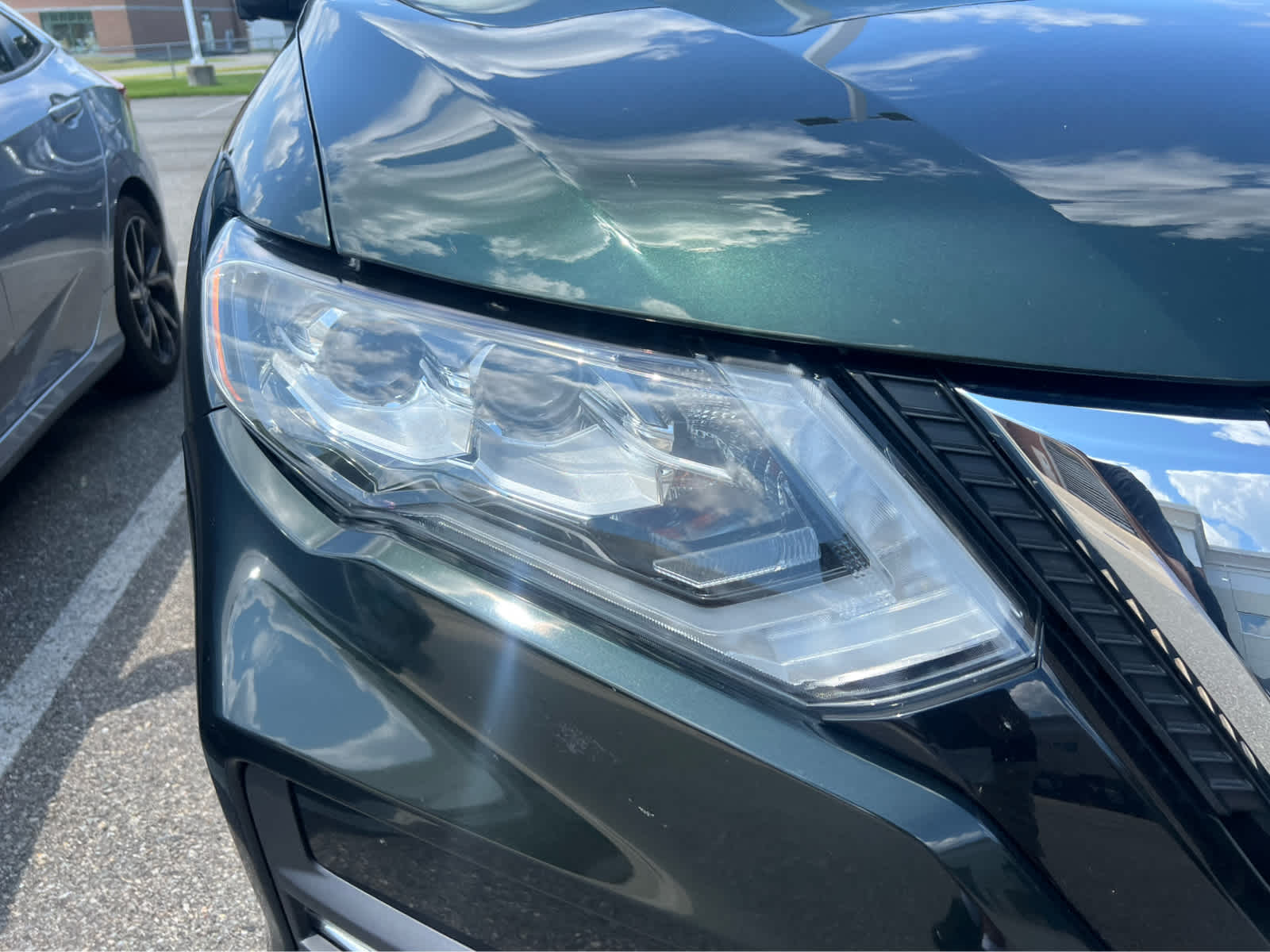 2019 Nissan Rogue SL - Photo 2