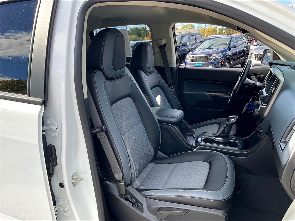 2022 Chevrolet Colorado Z71 - Photo 10