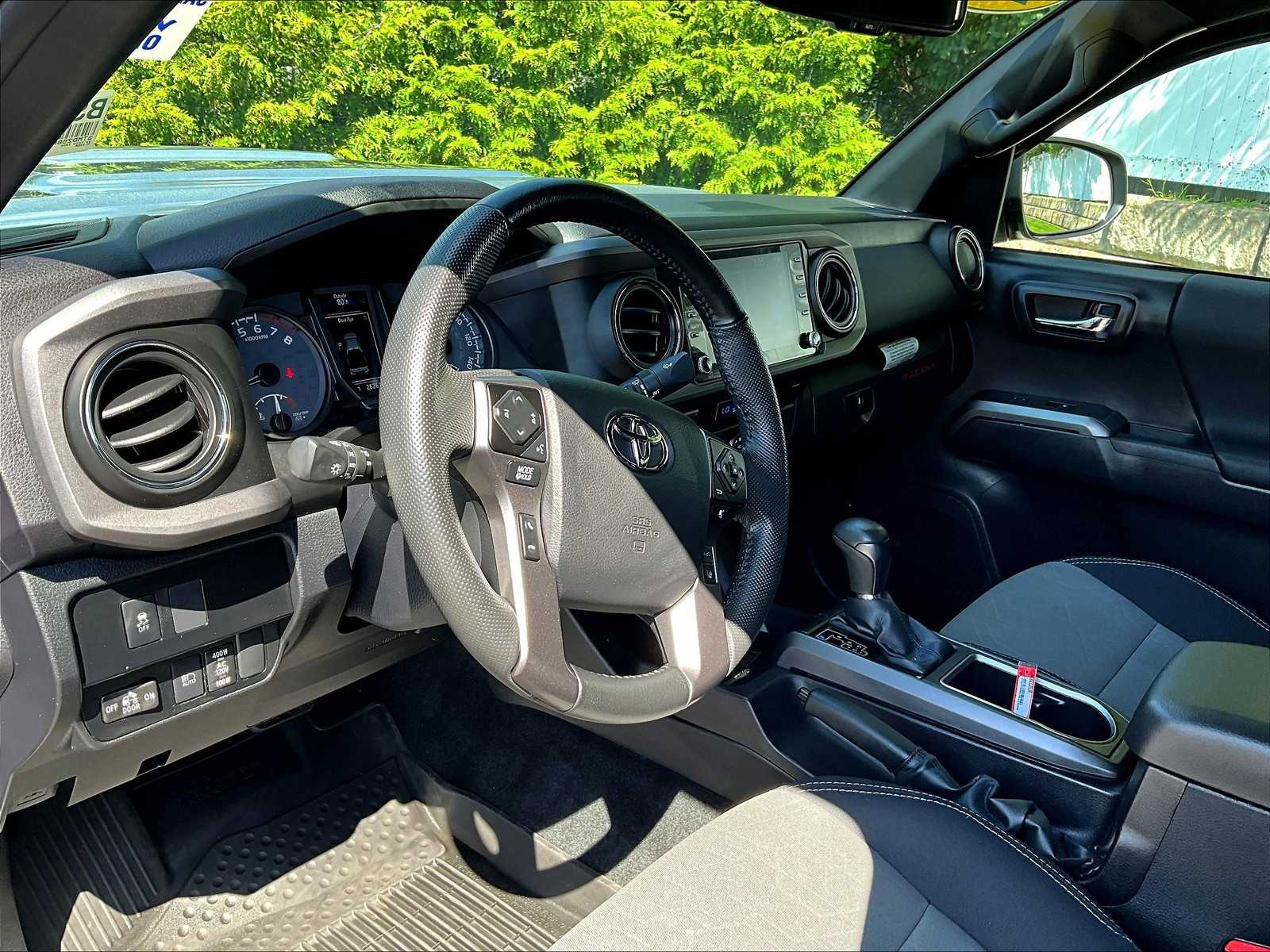 2022 Toyota Tacoma TRD Sport - Photo 8