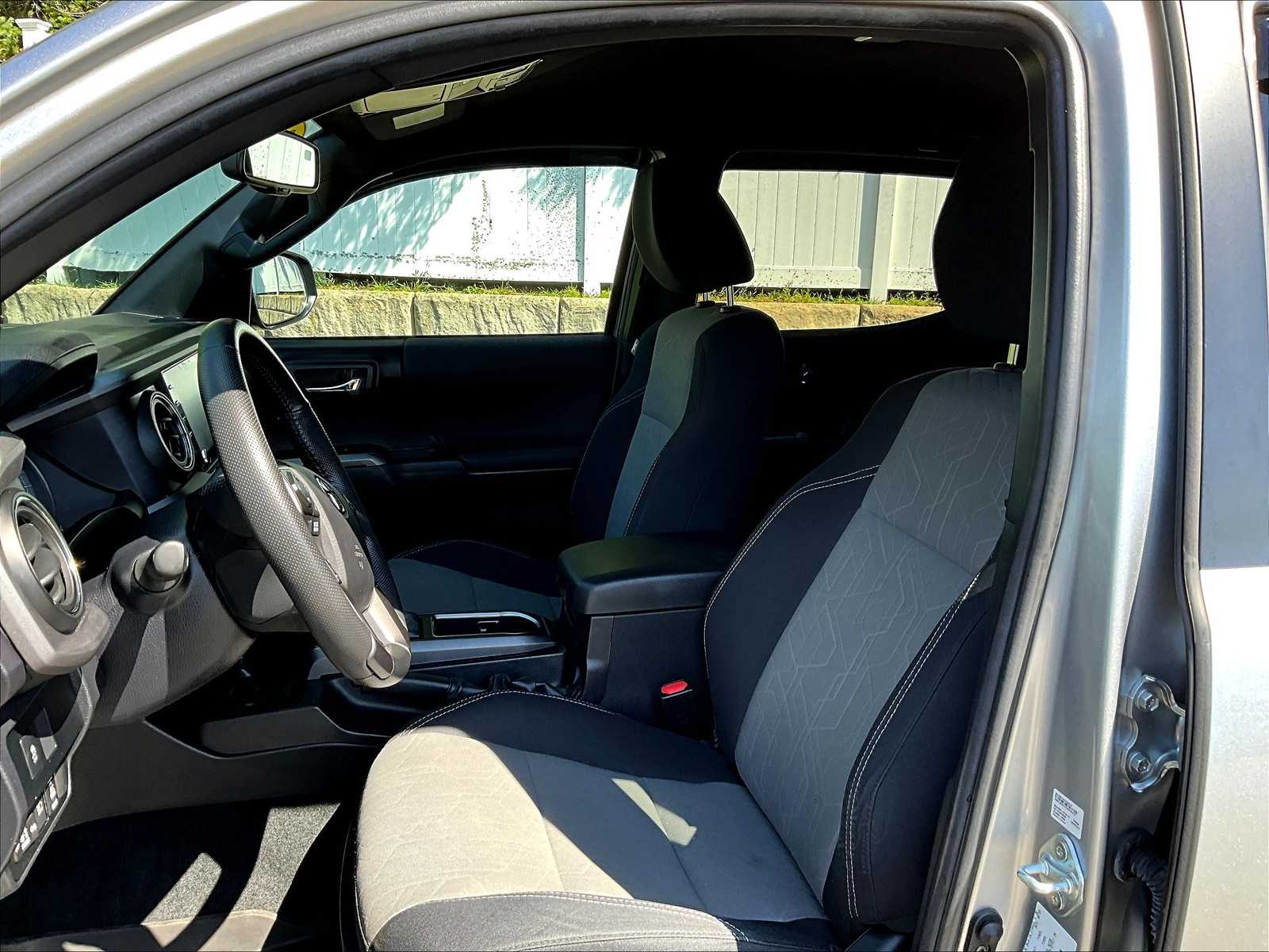 2022 Toyota Tacoma TRD Sport - Photo 10