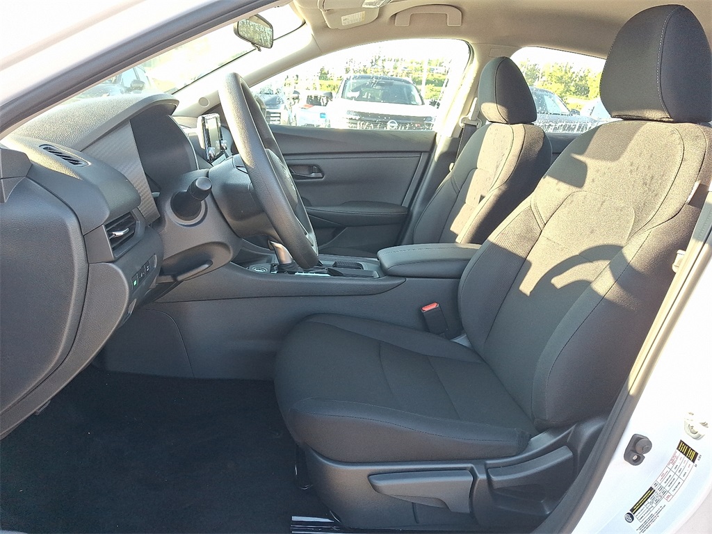 2025 Nissan Sentra S - Photo 9