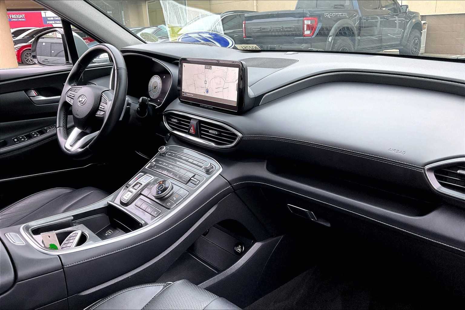 2022 Hyundai Santa Fe Limited - Photo 14