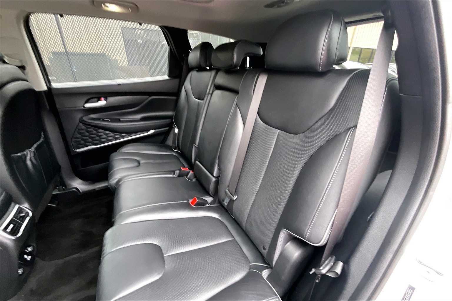 2022 Hyundai Santa Fe Limited - Photo 15