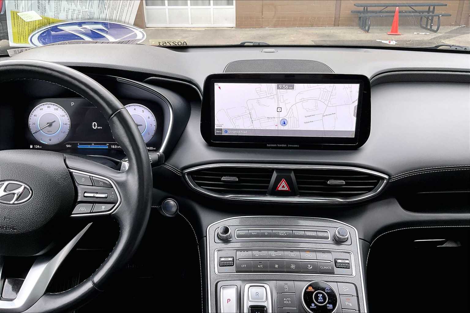 2022 Hyundai Santa Fe Limited - Photo 18