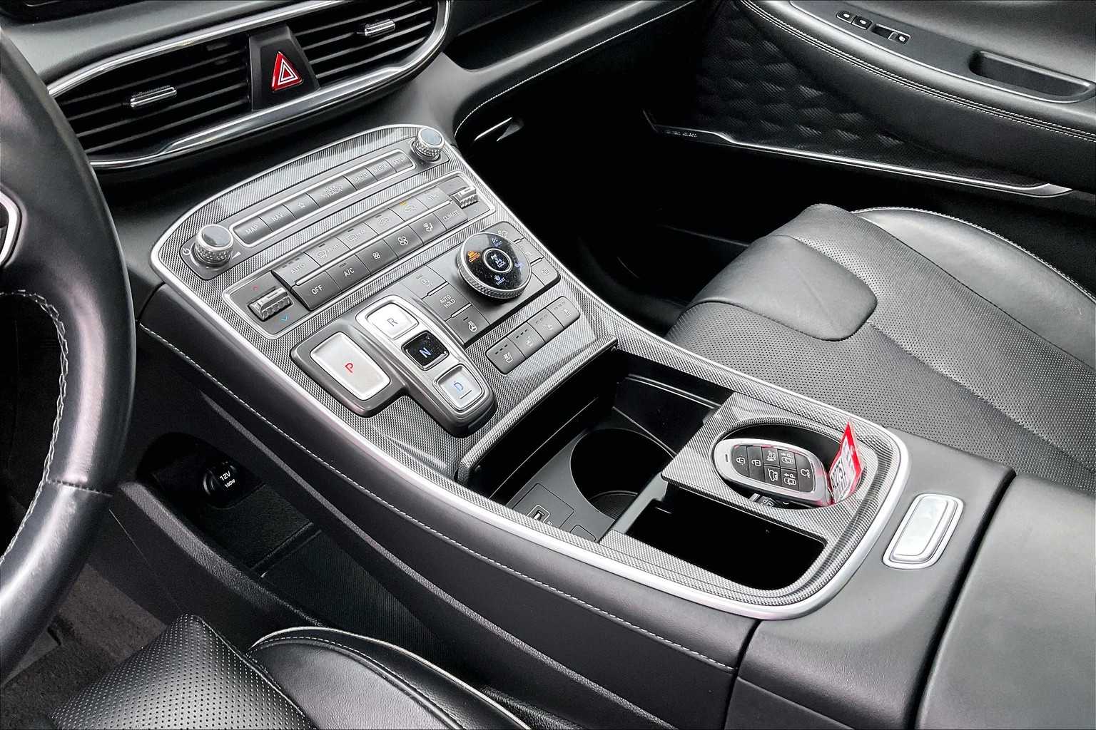 2022 Hyundai Santa Fe Limited - Photo 20