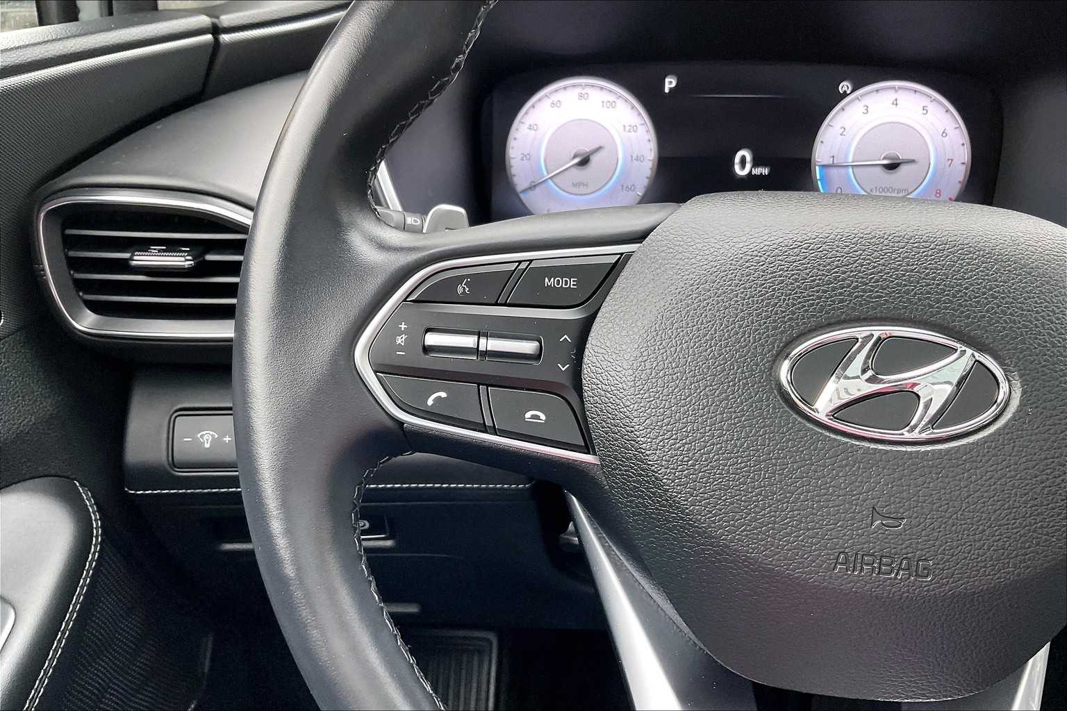 2022 Hyundai Santa Fe Limited - Photo 23