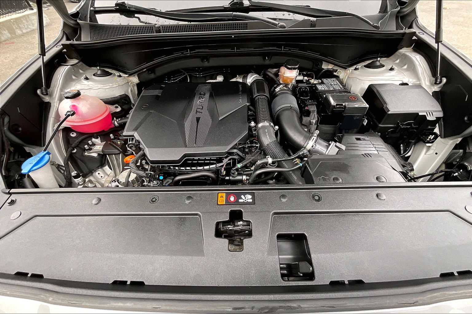 2022 Hyundai Santa Fe Limited - Photo 30