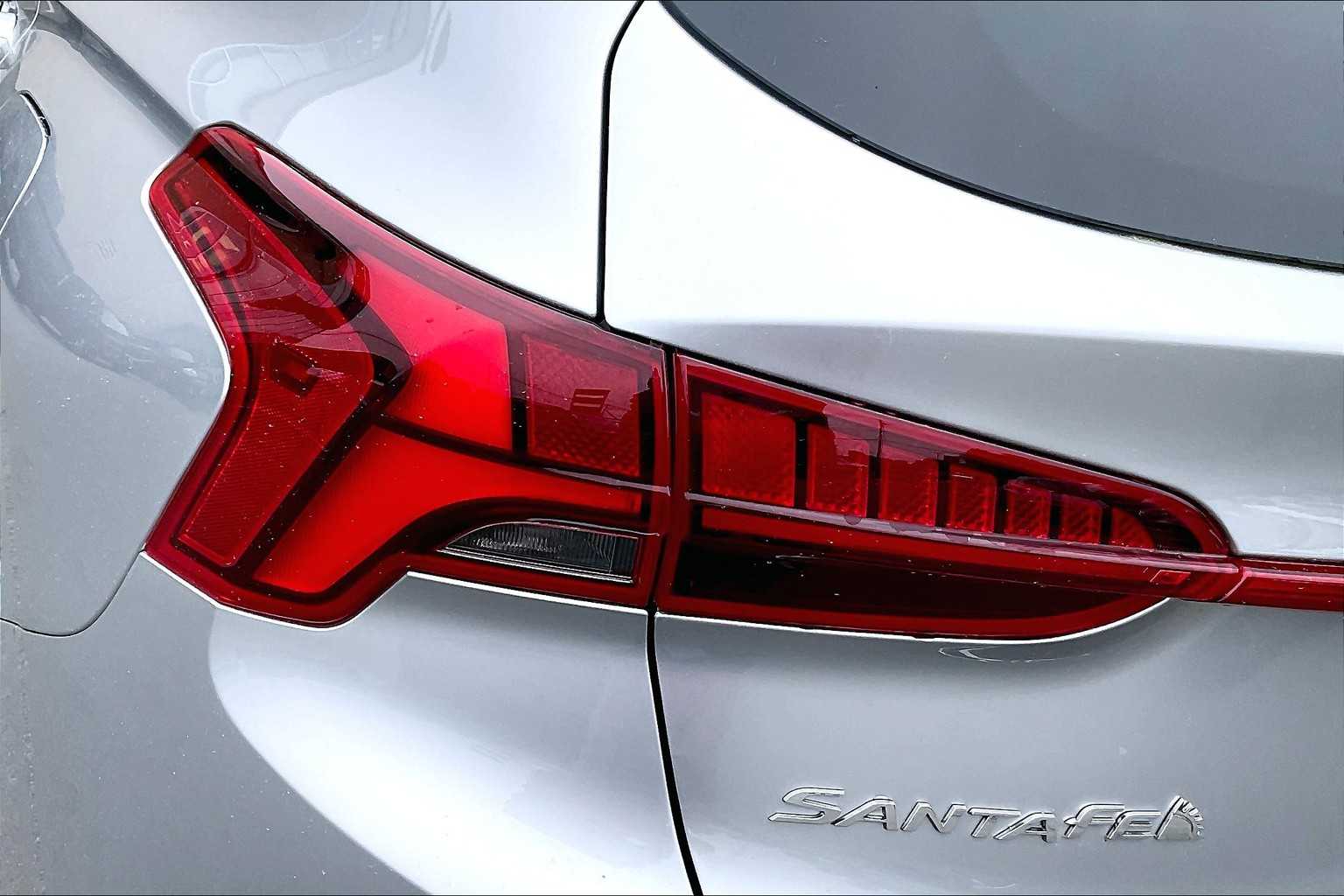 2022 Hyundai Santa Fe Limited - Photo 34