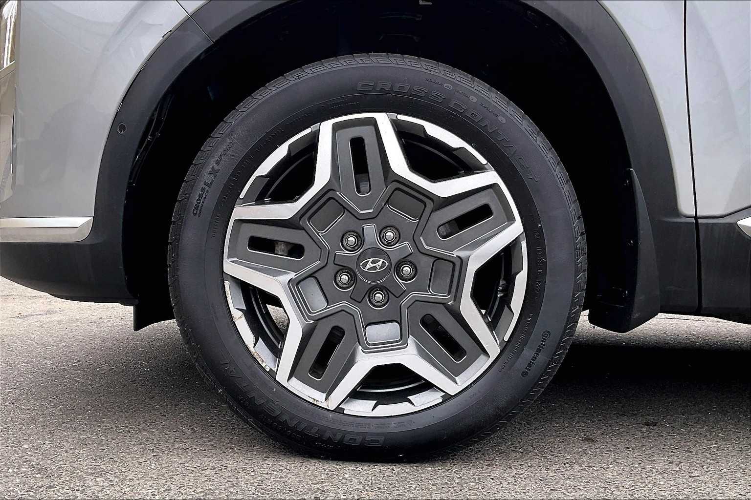 2022 Hyundai Santa Fe Limited - Photo 7