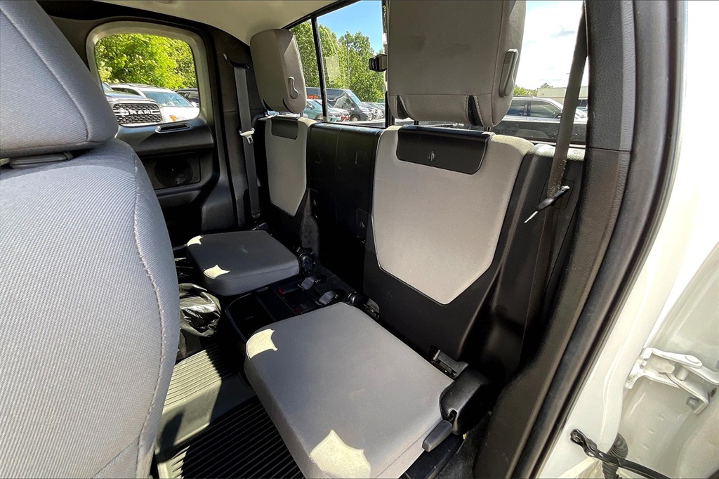2022 Toyota Tacoma SR - Photo 14