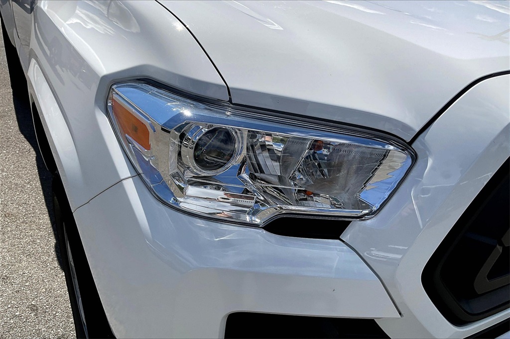 2022 Toyota Tacoma SR - Photo 27