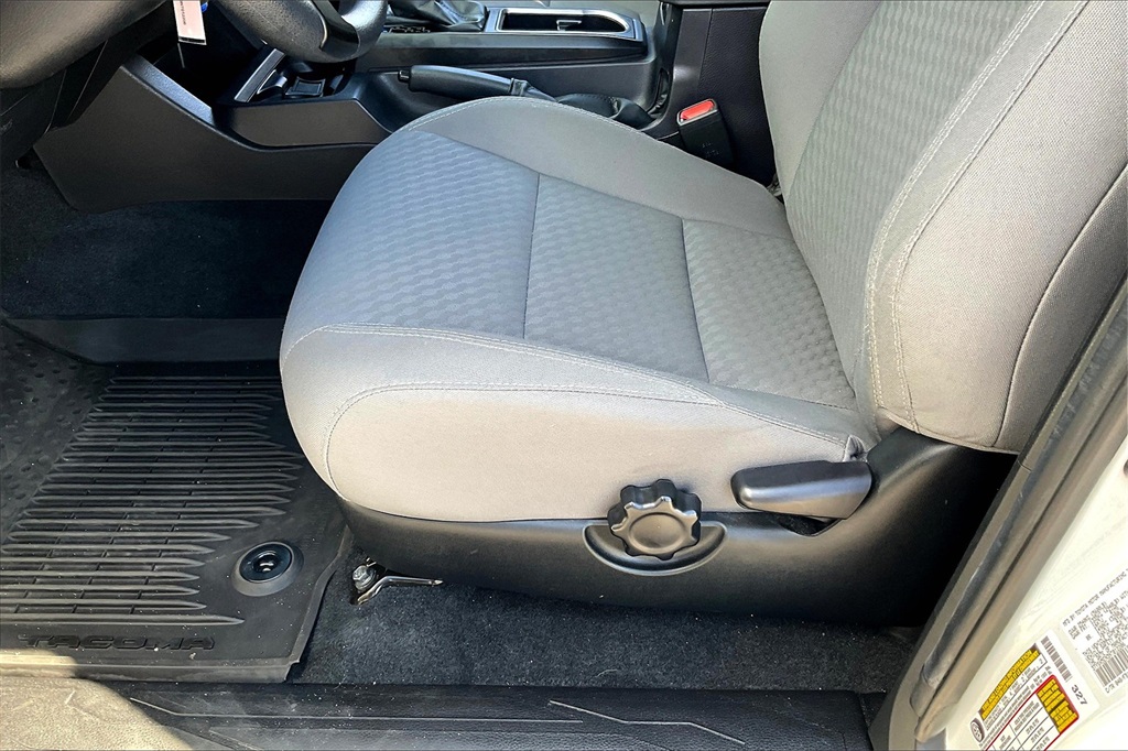 2022 Toyota Tacoma SR - Photo 30