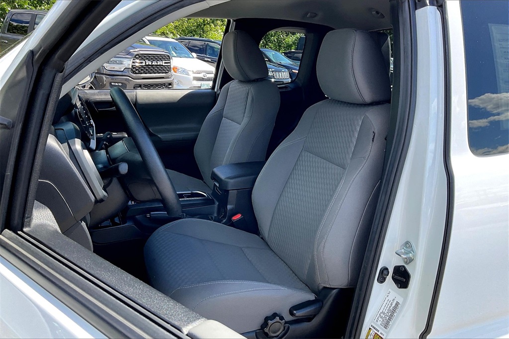 2022 Toyota Tacoma SR - Photo 9
