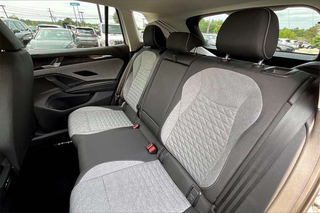 2025 Volkswagen Tiguan 2.0T S - Photo 15