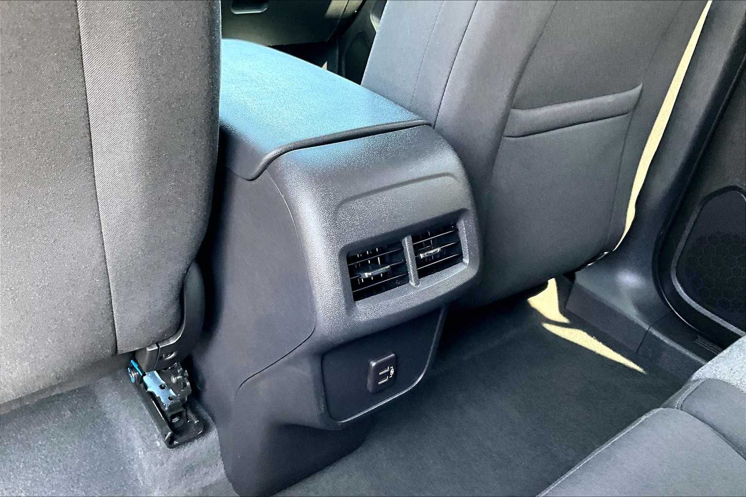 2023 Chevrolet Equinox LT - Photo 25