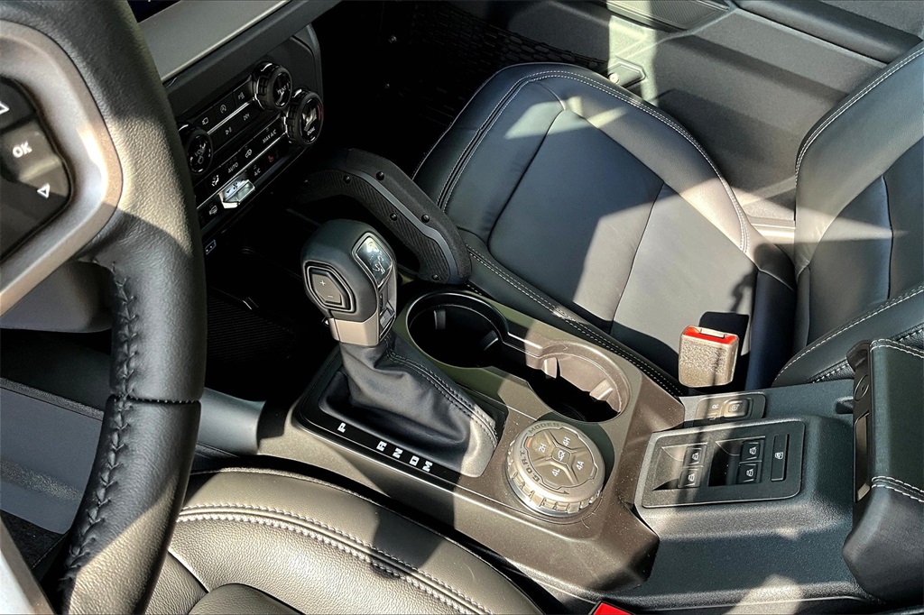 2025 Ford Bronco Outer Banks - Photo 9