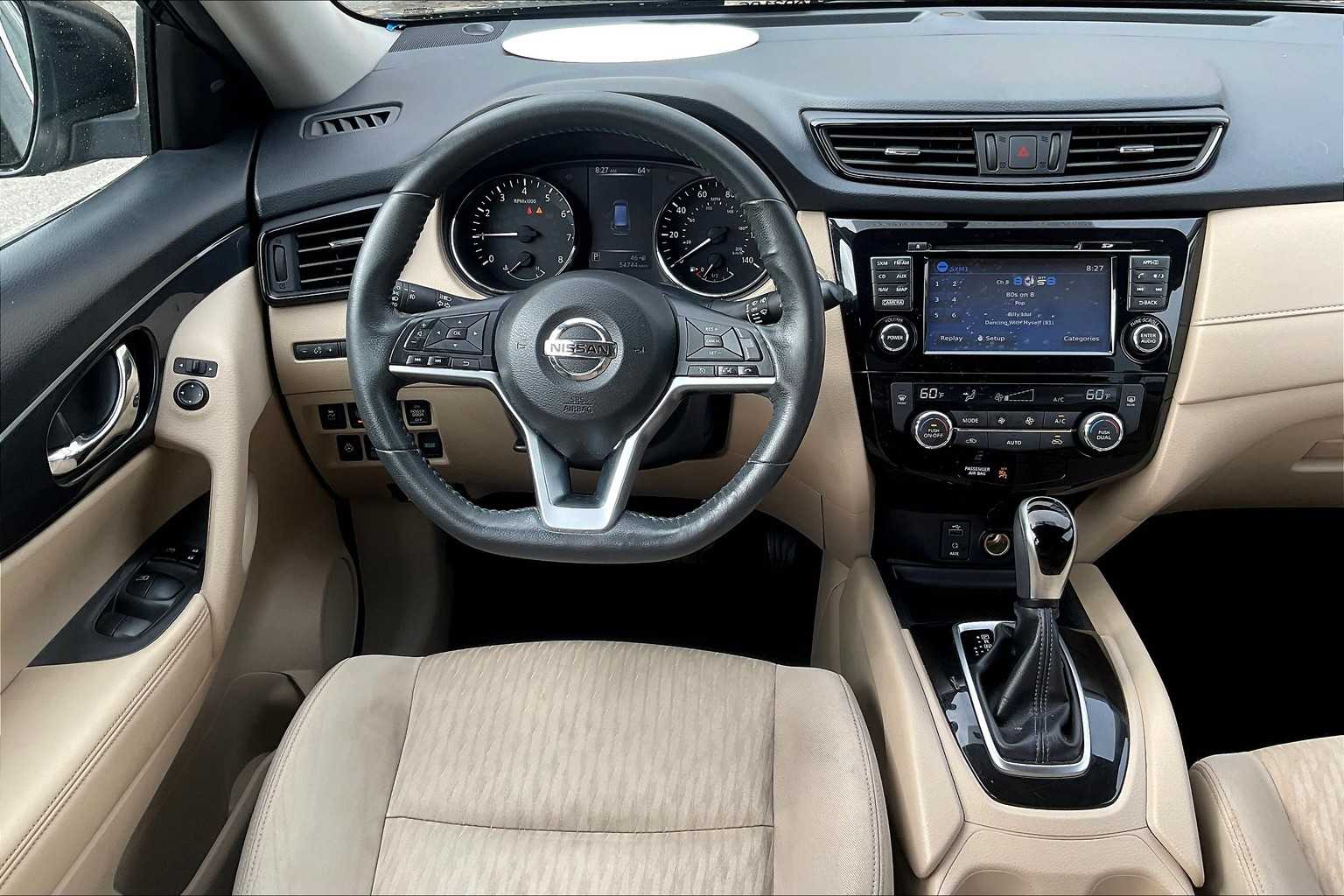 2017 Nissan Rogue SV - Photo 17