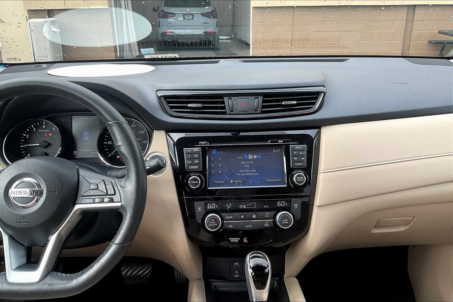 2017 Nissan Rogue SV - Photo 18