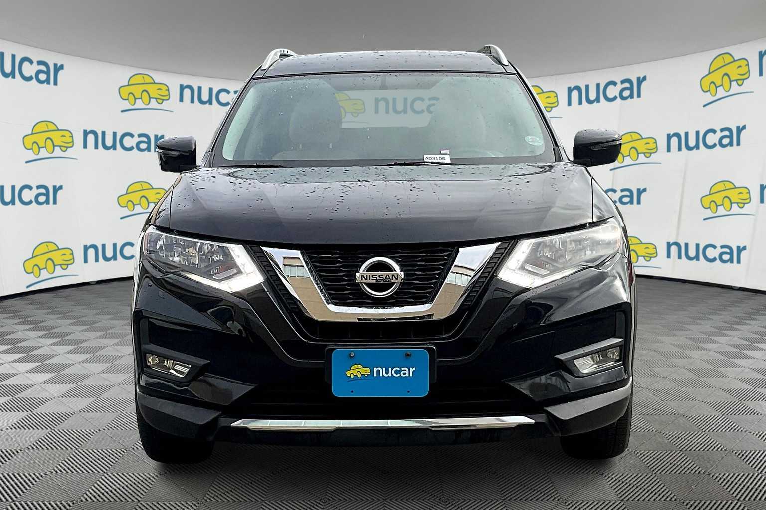 2017 Nissan Rogue SV - Photo 2