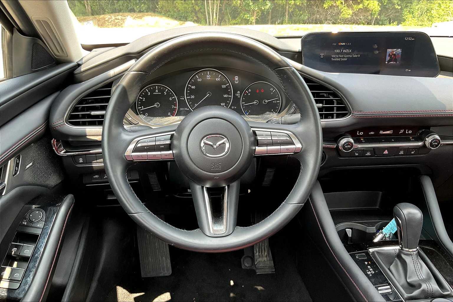 2023 Mazda MAZDA3 2.5 S Carbon Edition - Photo 20