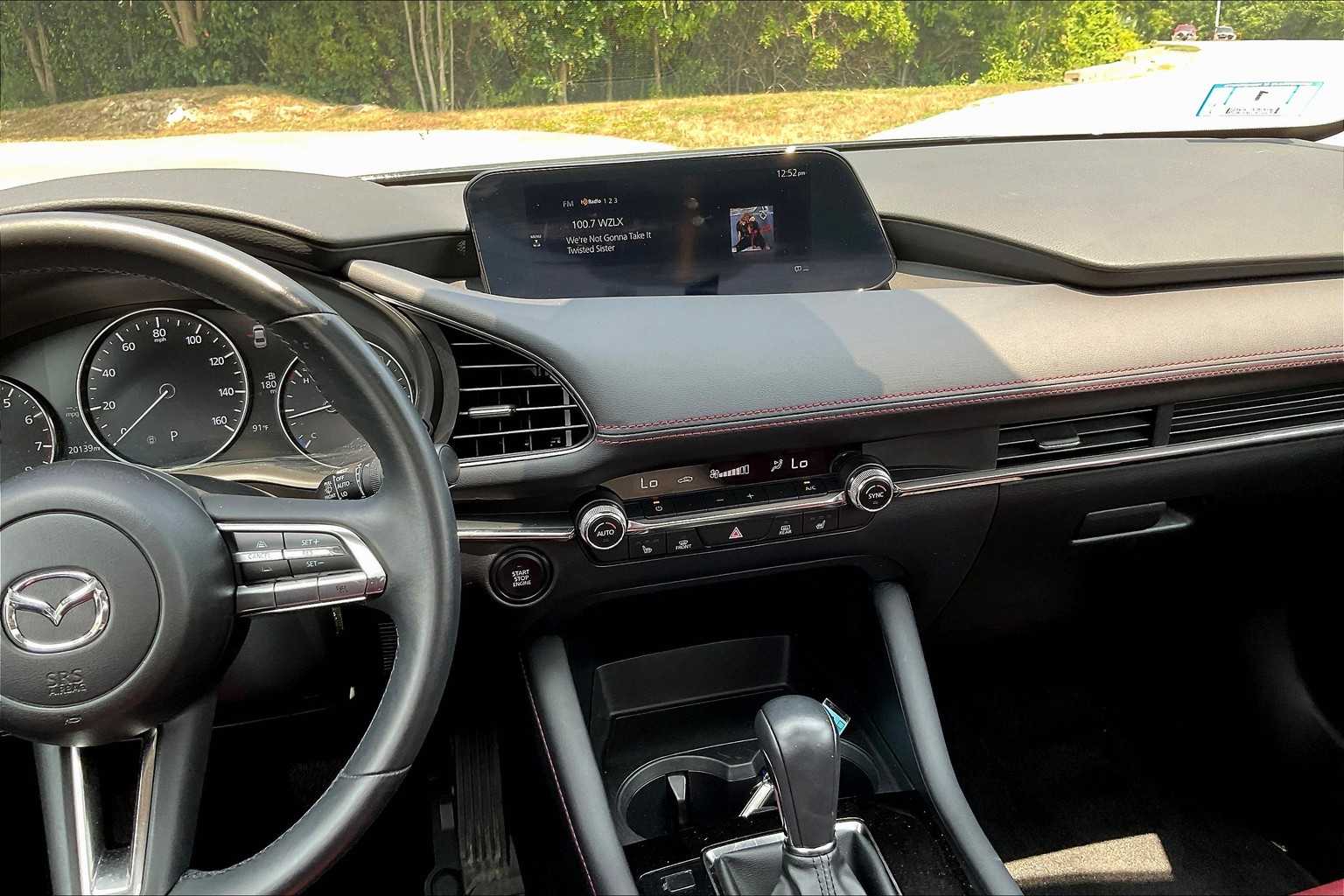 2023 Mazda MAZDA3 2.5 S Carbon Edition - Photo 22