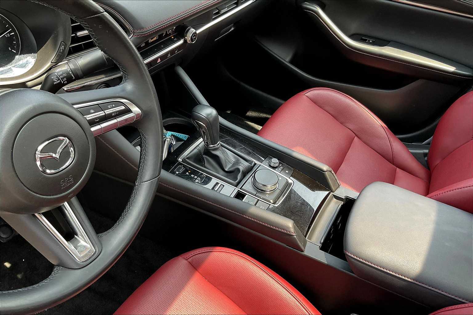 2023 Mazda MAZDA3 2.5 S Carbon Edition - Photo 26