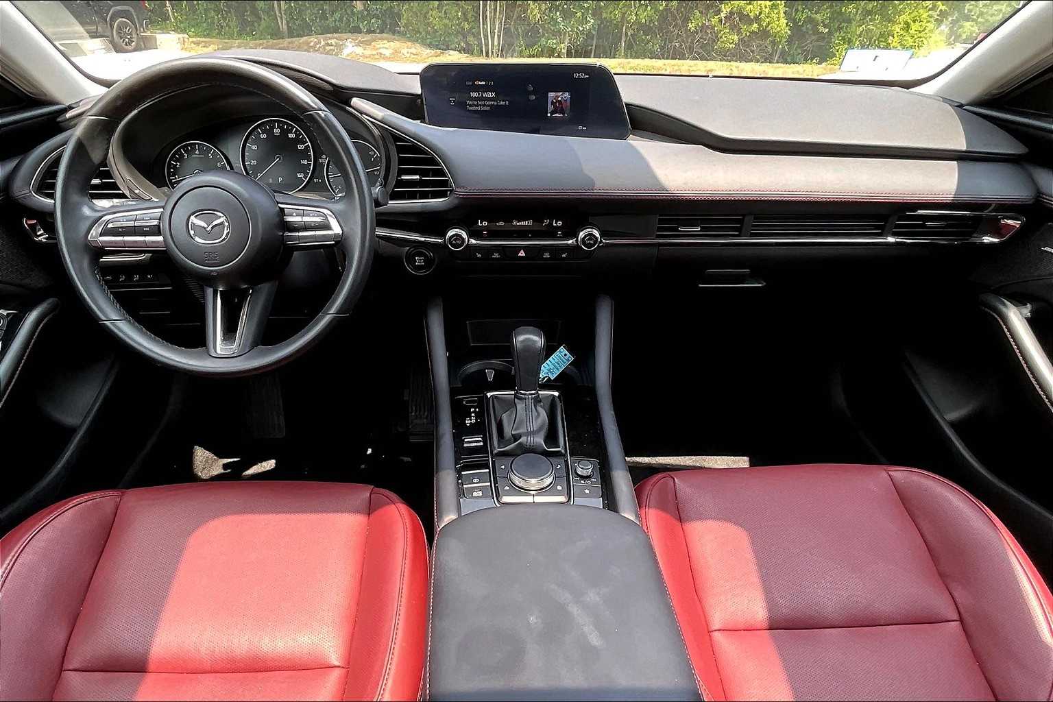 2023 Mazda MAZDA3 2.5 S Carbon Edition - Photo 28